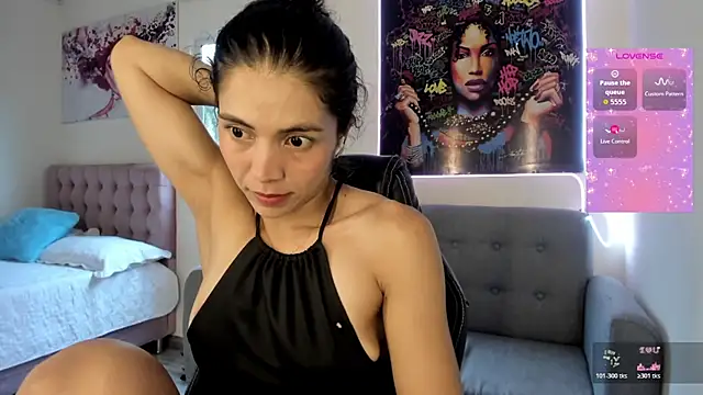 Snapshot of andykiuty chatting on 10-23-25, 08:07 andykiuty online show from 10-23-25, 08:07