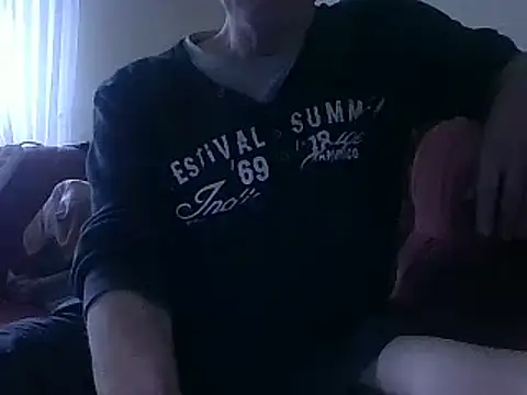 Snapshot of HornyRalfi55 chatting on 12-06-24, 01:11 HornyRalfi55 online show from 12-06-24, 01:11