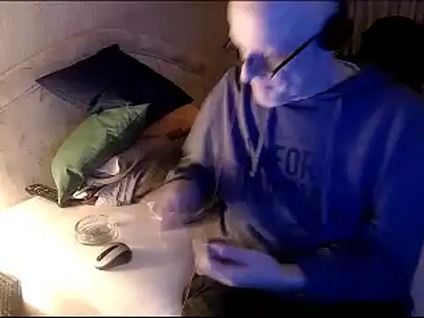 Snapshot of HornyRalfi55 chatting on 12-08-24, 07:32 HornyRalfi55 online show from 12-08-24, 07:32