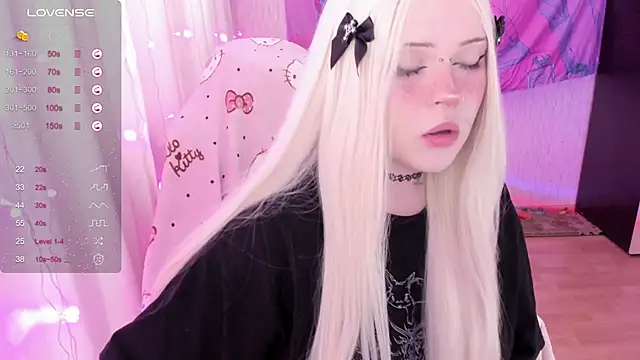 SelenaCute online show from 06-23-26, 04:32
