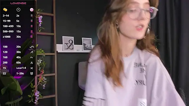 Lola Missy online show from 01-08-25, 05:59