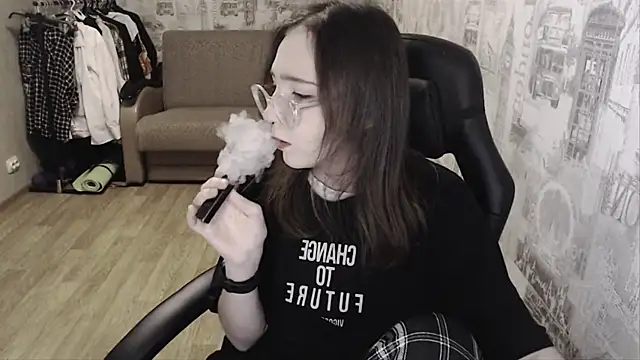 Snapshot of AmeliaKamishiro chatting on 01-15-25, 10:17 AmeliaKamishiro online show from 01-15-25, 10:17