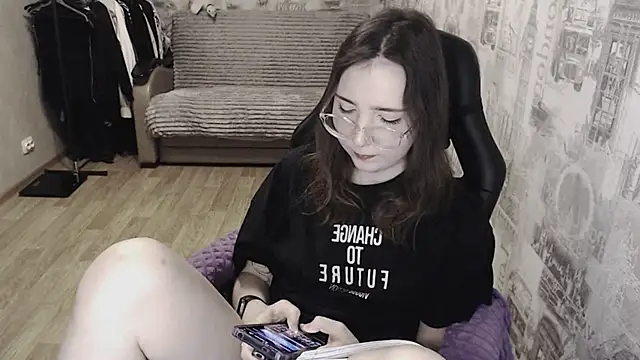 Snapshot of AmeliaKamishiro chatting on 02-11-25, 11:01 AmeliaKamishiro online show from 02-11-25, 11:01