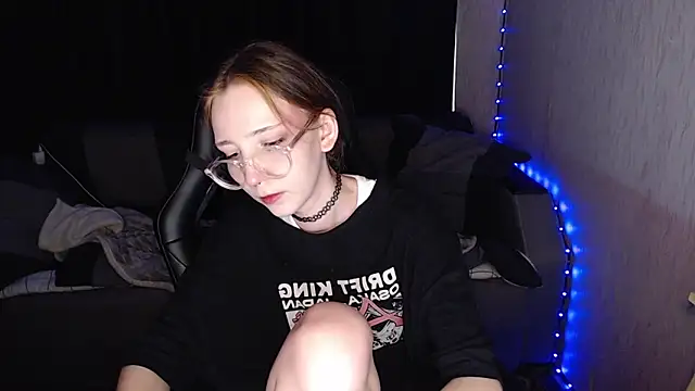 Snapshot of AmeliaKamishiro chatting on 10-12-25, 08:57 AmeliaKamishiro online show from 10-12-25, 08:57