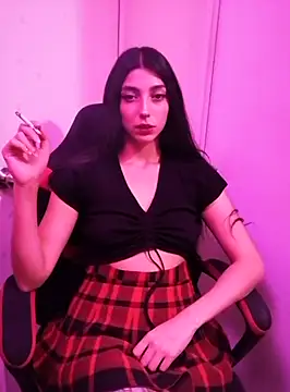 Snapshot of Felicia_smok3 chatting on 12-15-24, 01:02 Felicia smok3 online show from 12-15-24, 01:02