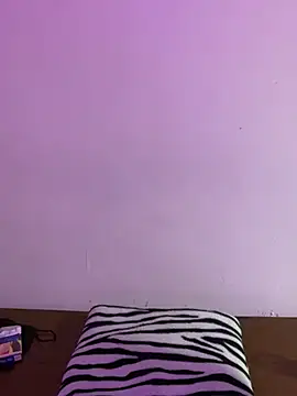 Snapshot of Felicia_smok3 chatting on 03-09-25, 03:11 Felicia smok3 online show from 03-09-25, 03:11