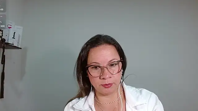 Snapshot of Sex-Psychology chatting on 01-24-25, 11:45 Sex-Psychology online show from 01-24-25, 11:45