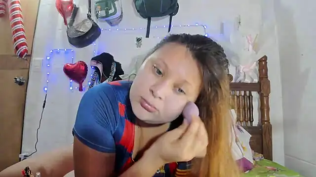 SofiaOlivares online show from 03-10-25, 06:12