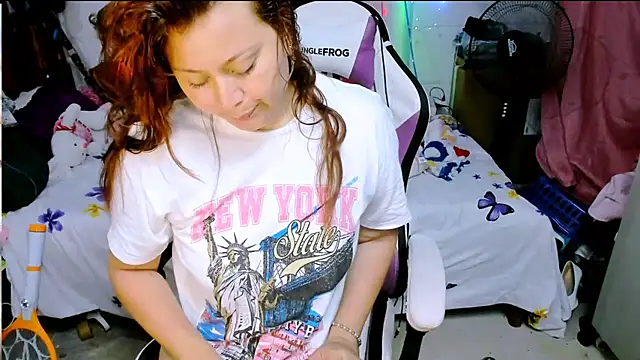 SofiaOlivares online show from 11-30-25, 10:30