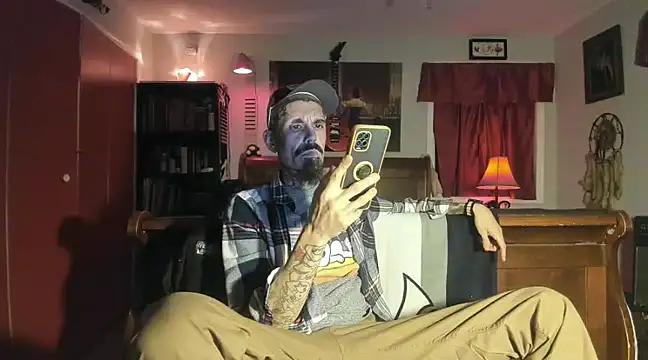 RoosterWabbit online show from 01-15-25, 06:54