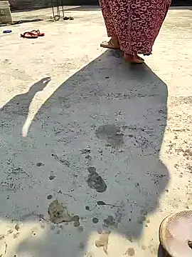 COUPLLE VILLAGE online show from 01-25-25, 06:23