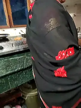 COUPLLE VILLAGE online show from 03-08-25, 04:01