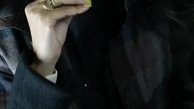 Snapshot of -AyeshaSinghania- chatting on 12-27-24, 10:12 -AyeshaSinghania- online show from 12-27-24, 10:12