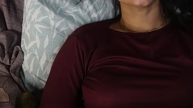 Snapshot of -AyeshaSinghania- chatting on 09-18-25, 08:38 -AyeshaSinghania- online show from 09-18-25, 08:38