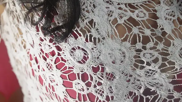 Snapshot of -AyeshaSinghania- chatting on 10-18-25, 08:59 -AyeshaSinghania- online show from 10-18-25, 08:59