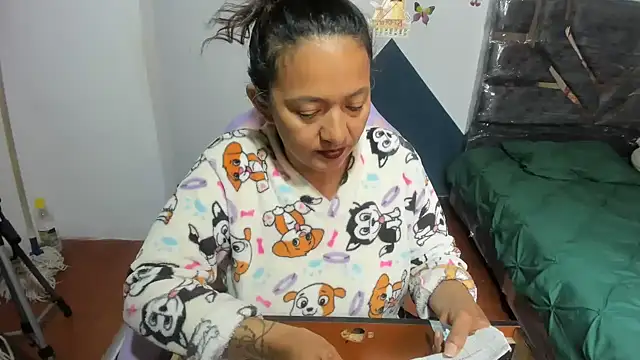 daleska ayala 1 online show from 09-09-25, 03:00