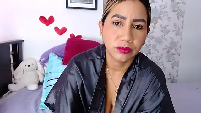 Snapshot of vanessa_cute1 chatting on 05-03-26, 05:19 vanessa cute1 online show from 05-03-26, 05:19