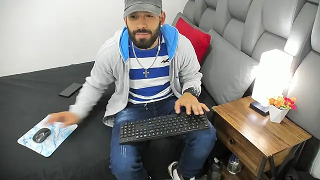 Thiagogomez online show from 03-09-26, 07:18