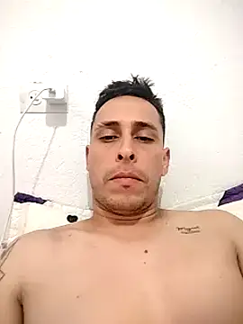 Snapshot of andresardila chatting on 12-07-24, 08:27 andresardila online show from 12-07-24, 08:27