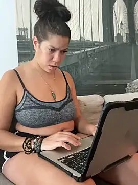 Snapshot of Bigbuttbrooklynn chatting on 02-28-25, 05:04 Bigbuttbrooklynn online show from 02-28-25, 05:04