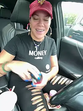 Snapshot of Bigbuttbrooklynn chatting on 11-04-25, 05:34 Bigbuttbrooklynn online show from 11-04-25, 05:34