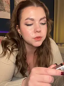 VictoriaLaFleur online show from 12-13-25, 09:20