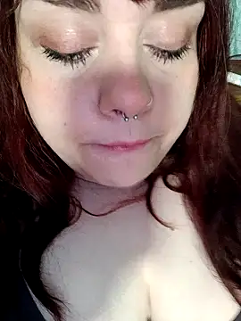 Snapshot of persefone97 chatting on 02-07-25, 06:24 persefone97 online show from 02-07-25, 06:24