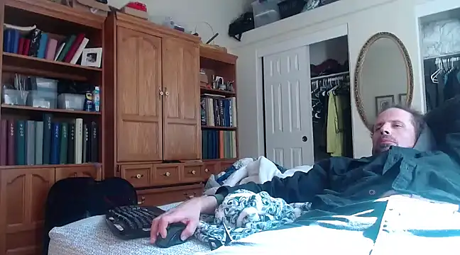 HandsumHungDaddy online show from 03-17-25, 06:11