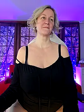 Snapshot of MarleneBloem chatting on 01-10-26, 09:44 MarleneBloem online show from 01-10-26, 09:44