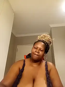 Snapshot of bustylisa1983 chatting on 01-12-25, 10:22 bustylisa1983 online show from 01-12-25, 10:22