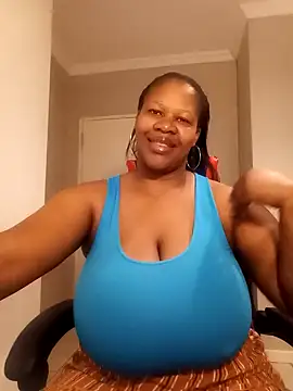 Snapshot of bustylisa1983 chatting on 02-04-25, 03:11 bustylisa1983 online show from 02-04-25, 03:11