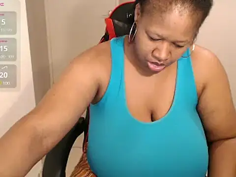 Snapshot of bustylisa1983 chatting on 02-07-25, 05:20 bustylisa1983 online show from 02-07-25, 05:20