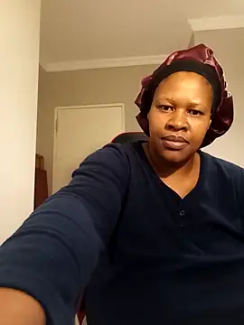 Snapshot of bustylisa1983 chatting on 03-03-25, 07:06 bustylisa1983 online show from 03-03-25, 07:06