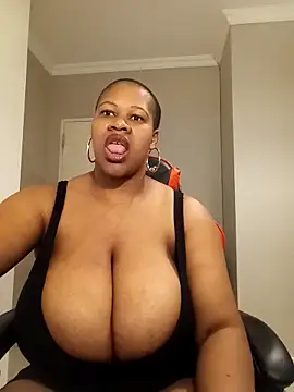 Snapshot of bustylisa1983 chatting on 09-09-25, 05:51 bustylisa1983 online show from 09-09-25, 05:51