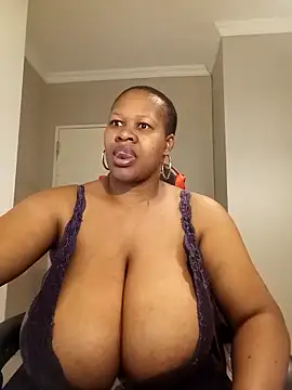 Snapshot of bustylisa1983 chatting on 09-11-25, 05:29 bustylisa1983 online show from 09-11-25, 05:29