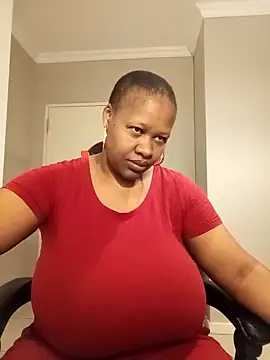 Snapshot of bustylisa1983 chatting on 09-20-25, 05:08 bustylisa1983 online show from 09-20-25, 05:08