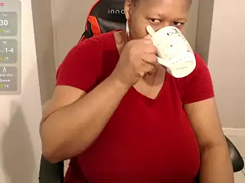 Snapshot of bustylisa1983 chatting on 10-02-25, 05:47 bustylisa1983 online show from 10-02-25, 05:47