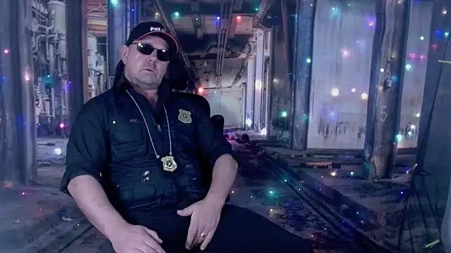 ManlyPrisonGuy online show from 11-25-25, 01:33