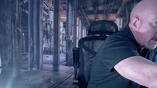 ManlyPrisonGuy online show from 11-27-25, 02:08