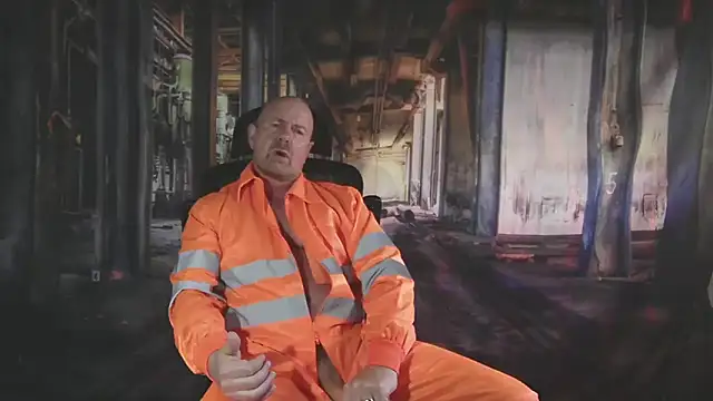 ManlyPrisonGuy online show from 04-05-26, 02:25