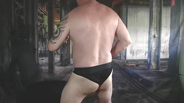 ManlyPrisonGuy online show from 04-23-26, 02:19