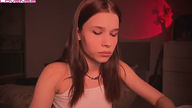 Snapshot of YourOblivion chatting on 03-19-25, 06:01 YourOblivion online show from 03-19-25, 06:01