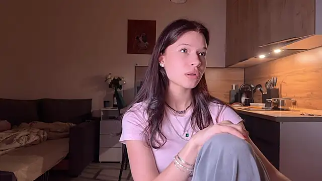 Snapshot of YourOblivion chatting on 09-18-25, 07:05 YourOblivion online show from 09-18-25, 07:05