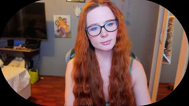 Snapshot of KlementinaBbG chatting on 03-12-25, 08:41 KlementinaBbG online show from 03-12-25, 08:41