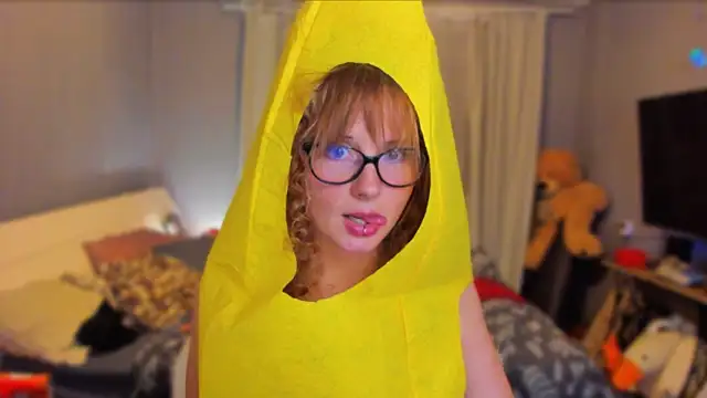 Snapshot of KlementinaBbG chatting on 09-20-25, 08:54 KlementinaBbG online show from 09-20-25, 08:54