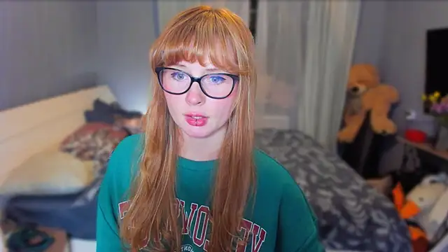 Snapshot of KlementinaBbG chatting on 10-05-25, 08:40 KlementinaBbG online show from 10-05-25, 08:40