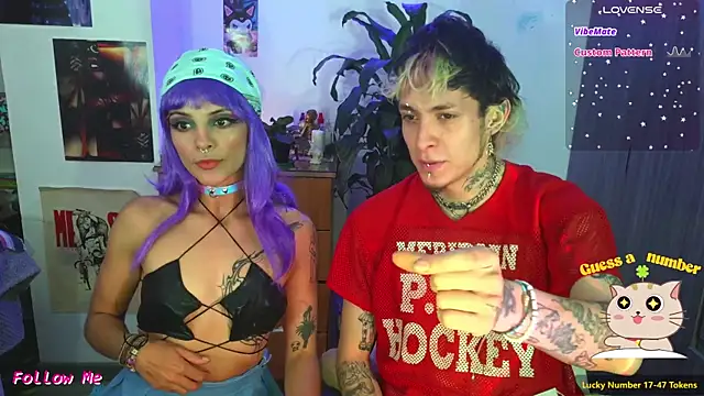 Snapshot of badeyes_crazygoat chatting on 11-03-25, 09:48 badeyes crazygoat online show from 11-03-25, 09:48