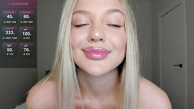 sarahphyllis online show from 12-17-25, 09:32