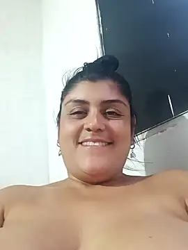 Snapshot of AlyDenalioficial chatting on 12-26-24, 10:20 AlyDenalioficial online show from 12-26-24, 10:20