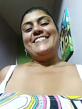 Snapshot of AlyDenalioficial chatting on 01-19-25, 05:28 AlyDenalioficial online show from 01-19-25, 05:28